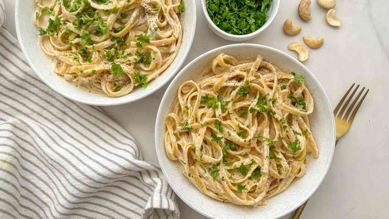 Vegan Alfredo Sauce – Creamy, Dairy-Free, and Delicious - Vegan Recipes